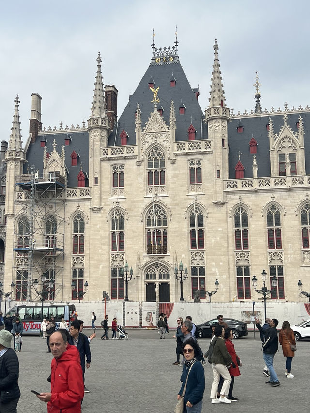 브뤼헤의 아름다운 광장, Grote Markt