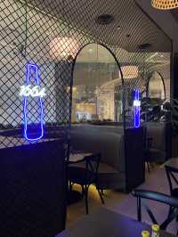 Lively casual dining spot in a mall