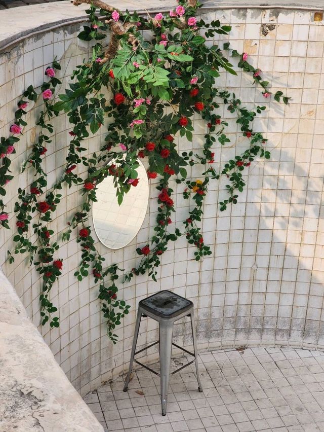 Hidden Lab Café – คาเฟ่ลับบนเขาสามมุข วิวสวย