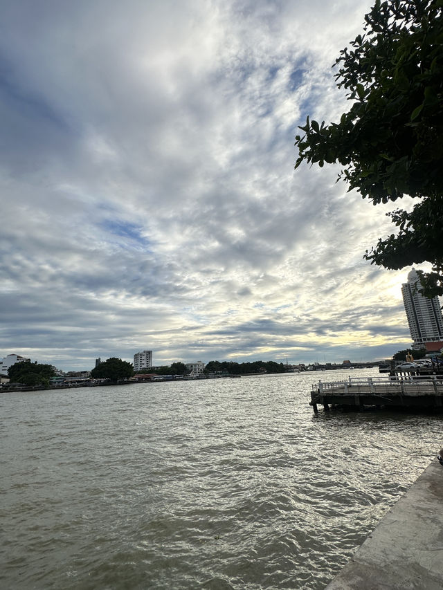 ชวนเที่ยวตรอกโรงไม้ ซอยสุดอาร์ตบนถนนทรงวาด