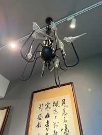 若問台灣何處最能令人心靜、眼開、魂返本真，十之八九會提起花蓮。這片坐落於中央山脈與太平洋之間的土地，沒有城市的浮躁，只有一股輕新、樸質的氣息，淡淡地、悠悠地，彷彿天地留白的筆觸，畫出一幅未完的山水長卷