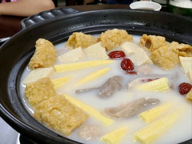 新北迴龍站美食-曾家豬肚雞火鍋-聚餐餐廳
