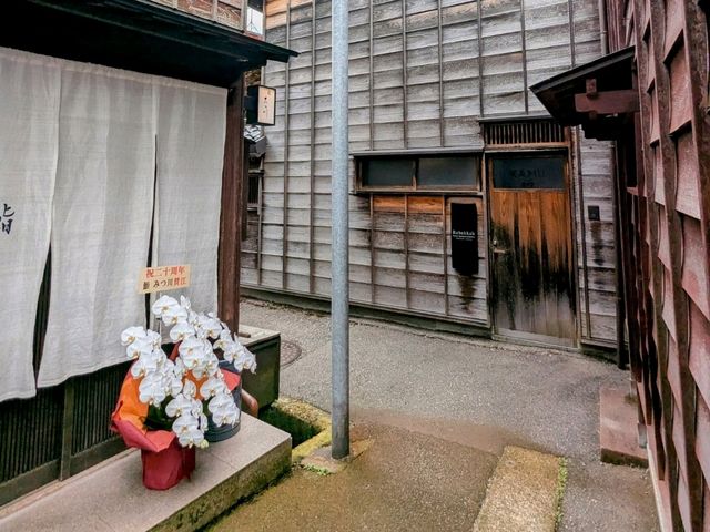 金澤 | 東山東茶屋街，體驗江戶時期的懷舊風情