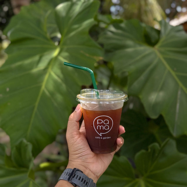 คาเฟ่สไตล์มินิมอล กลางสวนสุดชิล จ.ระยอง  คาเฟ่สไตล์มินิมอล กลางสวนสุดชิล จ.ระยอง