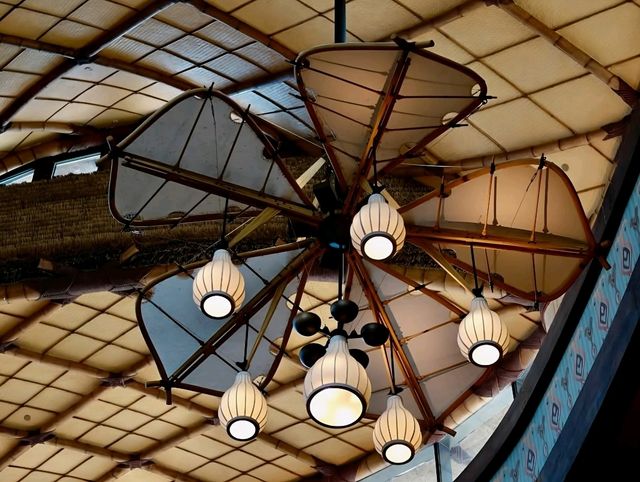 Hong Kong Disneyland Explorers Lodge: Aesthetic Journeys Through Design