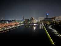 富山岩水公園：夜空下的浪漫詩篇