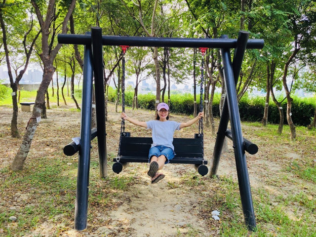 台中~「中央公園」好大大….也好好拍…. 台中~「中央公園」好大大….也好好拍….