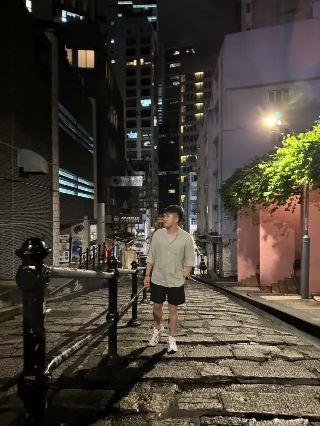 從點心到璀璨夜空：我的香港之旅