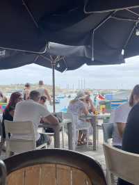 マルサシュロックの海を眺めながらランチ