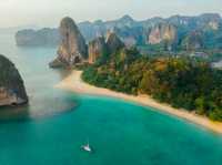 피피섬(Phi Phi Islands) – 에메랄드빛 천국