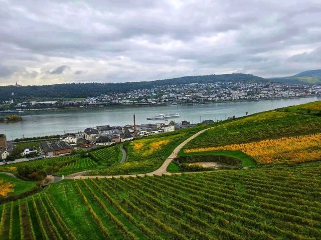 🏞️ Rhine Gorge – The Legendary Heart of the Romantic Rhine 🏞️ Rhine Gorge – The Legendary Heart of the Romantic Rhine