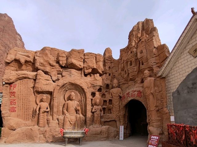 Mysterious Grand Canyon of the Tianshan Mountains: A Scarlet Wonder