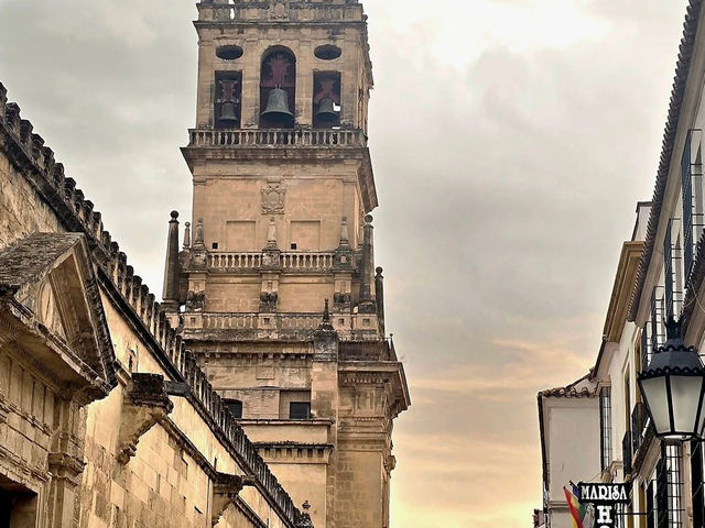 메스키타 대사원, 신앙의 경계에서