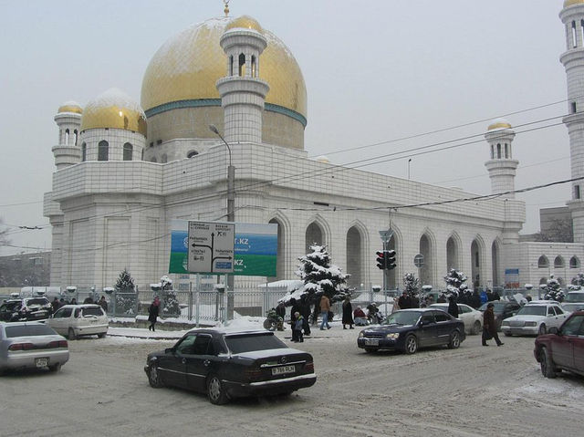 The Central Mosque of Almaty - Relaxed mosque!