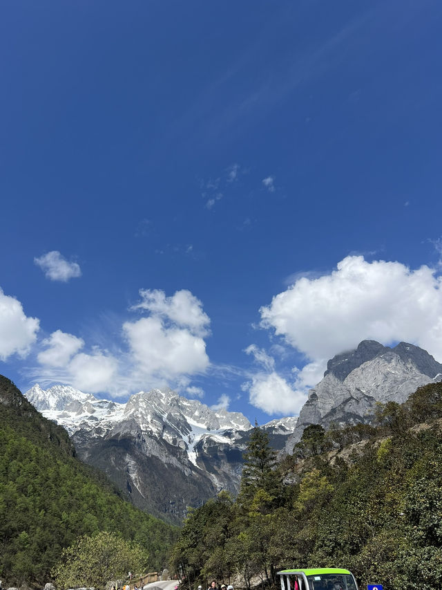 Blue Moon Valley Blue Moon Valley