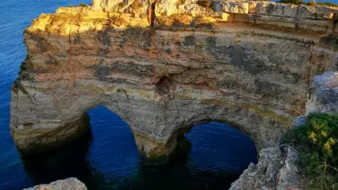 แอลการ์ฟ: ชายหาด วัฒนธรรม และอื่นๆ อีกมากมาย! — traveler post in Silves
