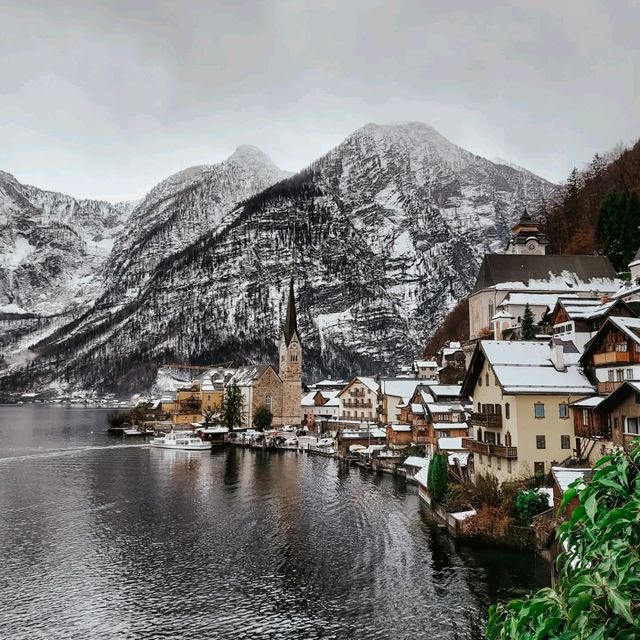 ค้างคืนที่ Hallstatt เมืองมรดกโลก