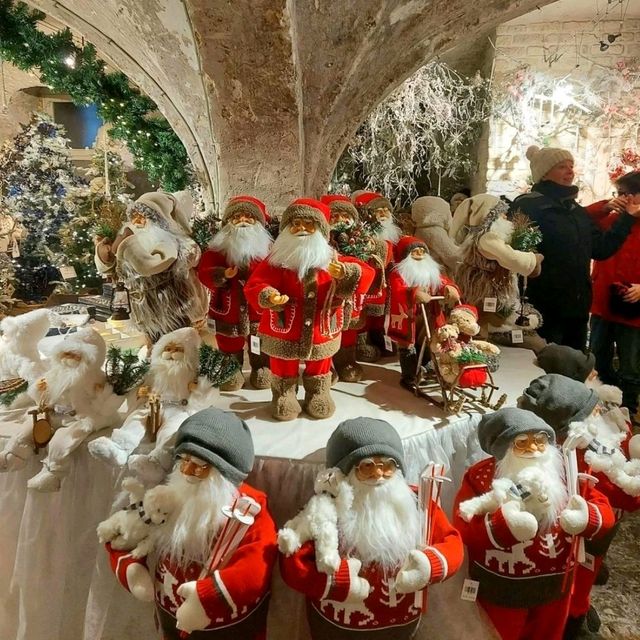 โลกแห่งคริสต์มาสที่ใจกลางเมือง Bruges