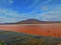 world largest salt flat : The Salar de Uyuni