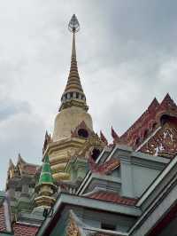 Stunning temple in Phrachuap Khiri Khan