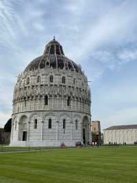 Just a casual day with Pisa’s most famous tilt.
