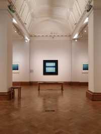 🏛️ Cardiff’s Cultural Gem: The National Museum Alive 🎨  