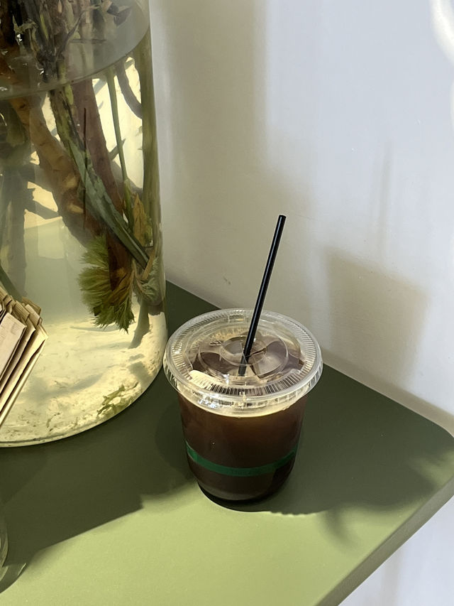 Mykonos | Enjoy the coffee from the cosy cafe 