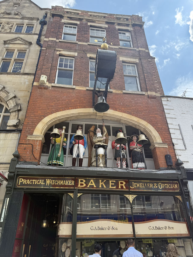 Glorious Gloucester, Step Back In Time In At This Iconic British City. 