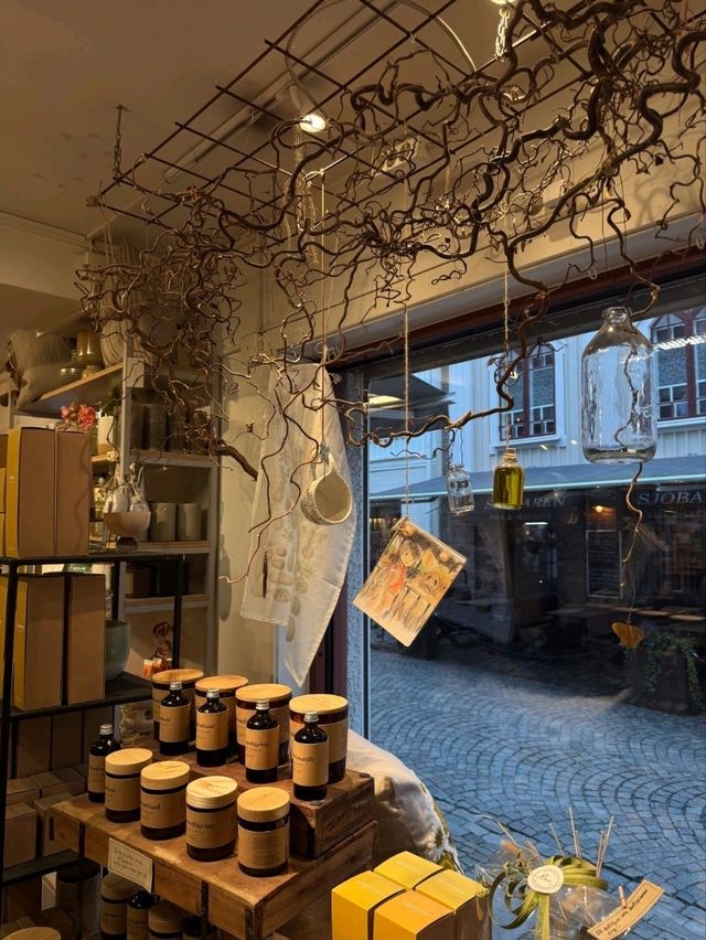 Cloudy Charm in this must visit Scandinavian city 🎃⚡️ Cloudy Charm in this must visit Scandinavian city 🎃⚡️