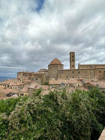 🇮🇹 Tuscany Vibe — Rolling Hills and Timeless Charm 🇮🇹 Tuscany Vibe — Rolling Hills and Timeless Charm