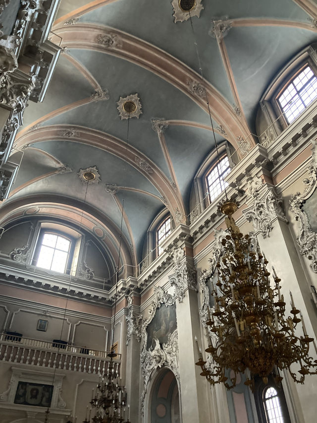 ヴィリニュスで可愛い教会を巡る1日プラン ヴィリニュスで可愛い教会を巡る1日プラン