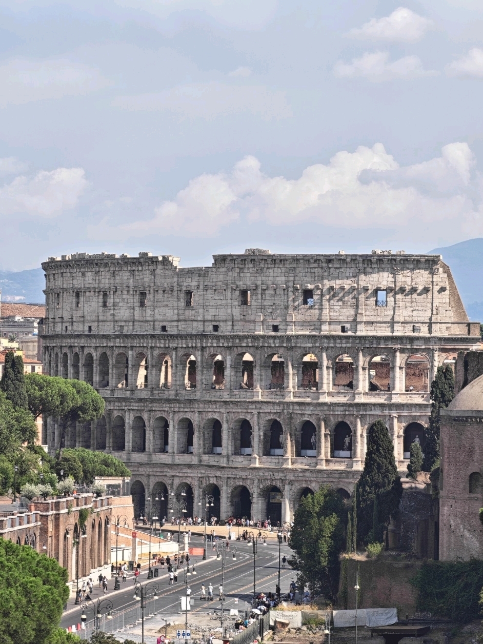 ⚔️ Colosseum: Wonders and Tips
