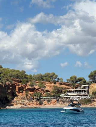 伊比薩島 (Ibiza) 酒店推介 — Six Senses 與 Ushuaïa：截然不同的島嶼體驗