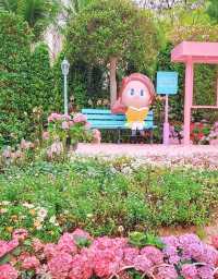 Hong Kong Flower Appreciation | Nanchang's Pink Check-in Bus Stop Surprises
