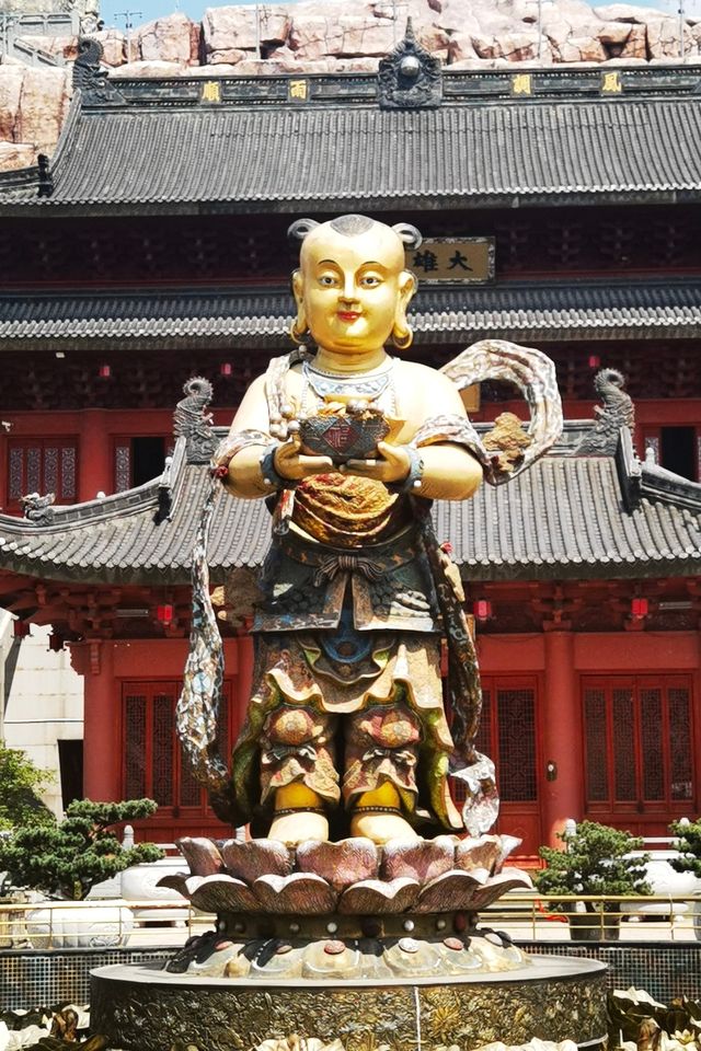 竟然在上海還隱藏著這樣一座寺廟，擁有三項世界吉尼斯記錄