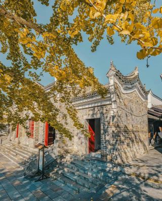 This ancient academy in Wuhan, which dates back 2000 years, is no less prestigious than the Yuelu Academy