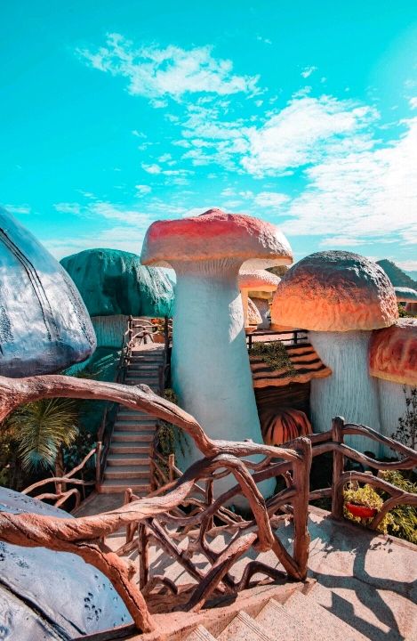 貴州興義蘑菇主題酒店|住進童真遊樂場裡吧