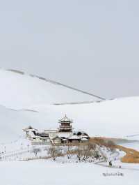 下雪的鳴沙山太美辣敦煌鳴沙山月牙泉攻略來啦