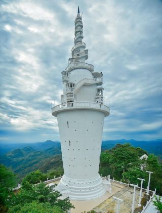 Sri Lanka's Internet Celebrity Tower: Ambuluwawa