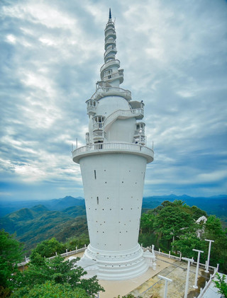Sri Lanka's Internet Celebrity Tower: Ambuluwawa