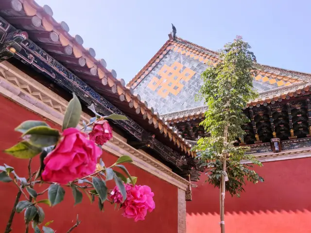 Miaozhan Temple in Guandu Ancient Town - Free Attraction