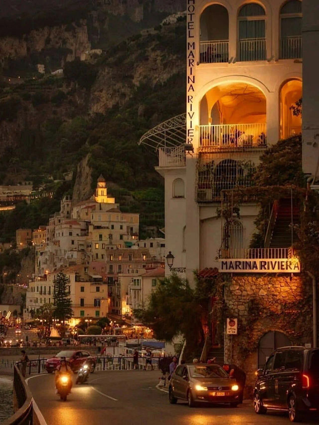 Discovering Amalfi: The Pearl of the Mediterranean 🏡🏖️