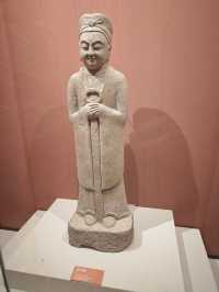 這座外觀為四方覆斗狀的博物館是打開安陽歷史的百科全書