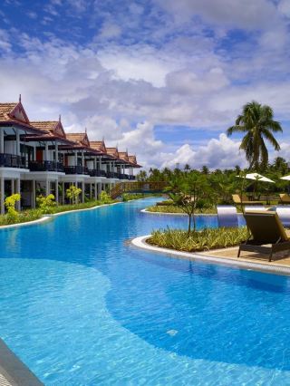 🌟✨ Kerala's Hidden Gem: Ramada Resort Cochin! ✨🌟