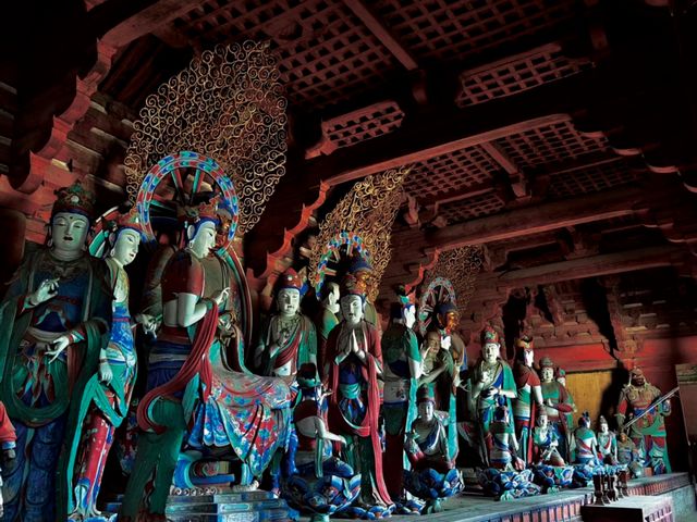 騎著筋斗雲一眼千年望古寺