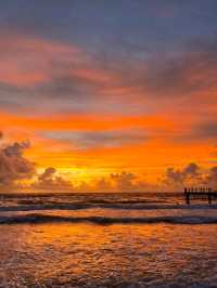 The dreamy sunset that people chasing at Sunset Sanato Beach