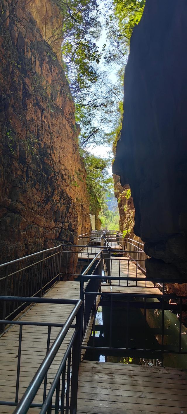 週末到河北，有山有水—全勝峽。