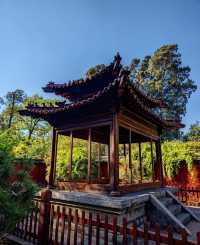 雲南昆明鳴鳳山金殿風景區丨體驗「衝冠一怒為紅顏」的心情。