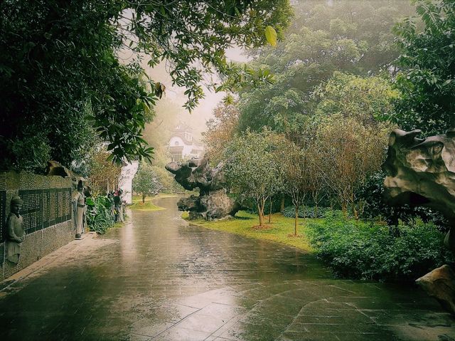 QingXiu Mountain of NanNing: Charming Fairy Tale Realm