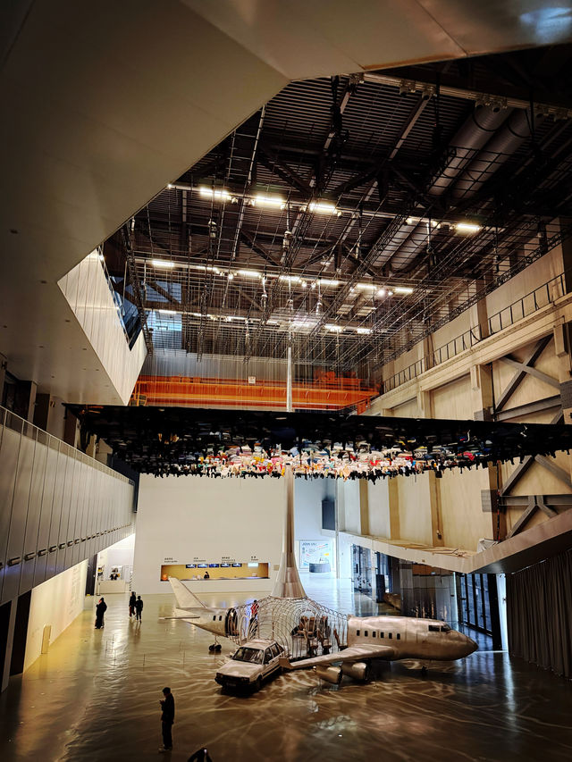 看展｜上海當代藝術博物館 「尹秀珍：刺天」